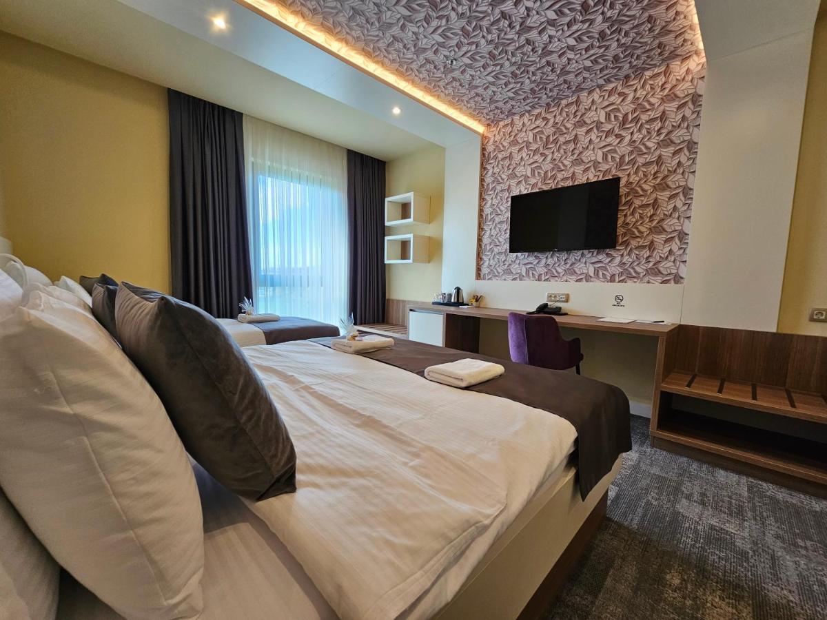 Hotel Etna Gracanica  المظهر الخارجي الصورة