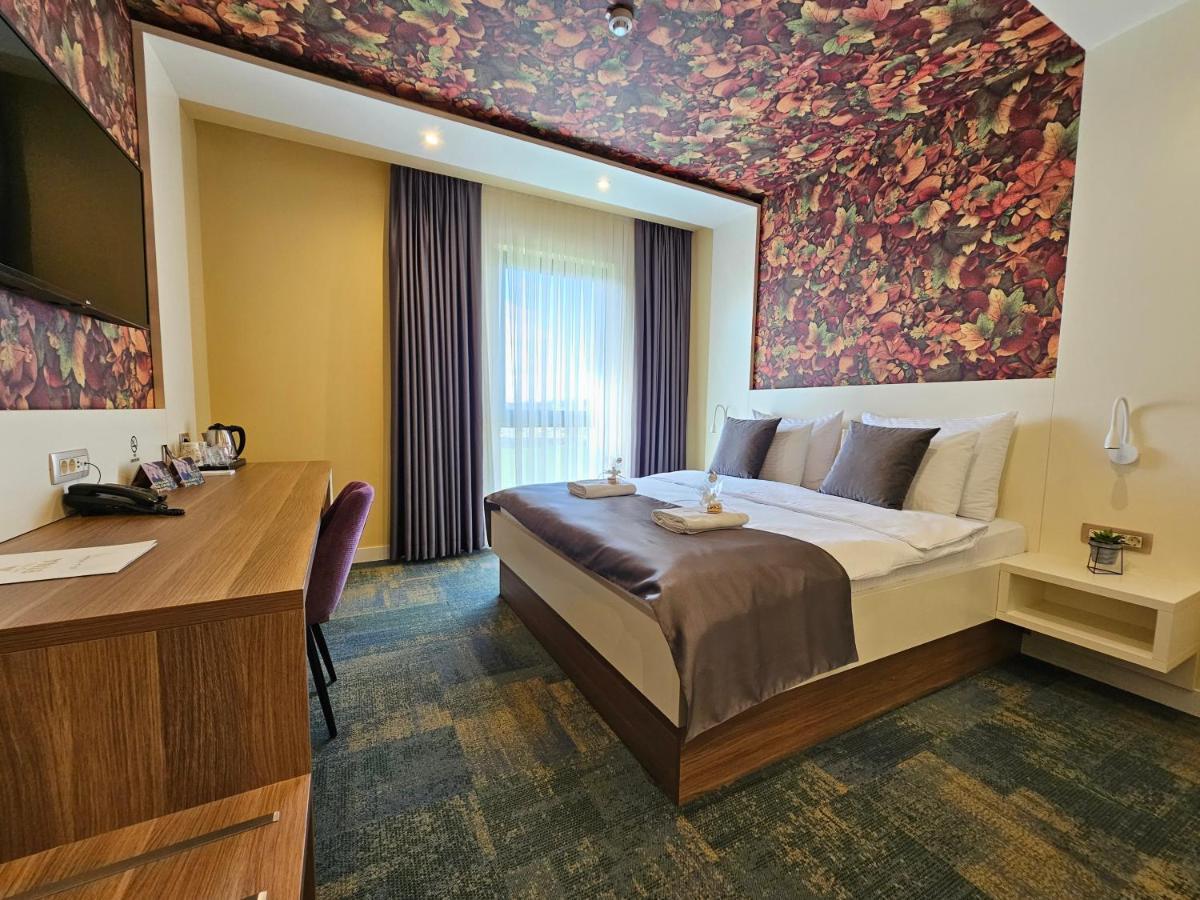 Hotel Etna Gracanica  المظهر الخارجي الصورة