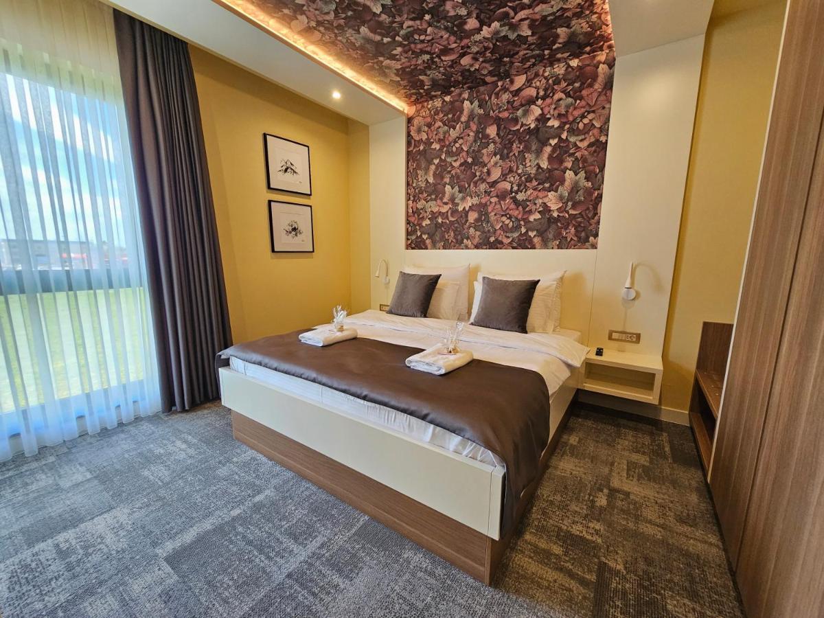 Hotel Etna Gracanica  المظهر الخارجي الصورة