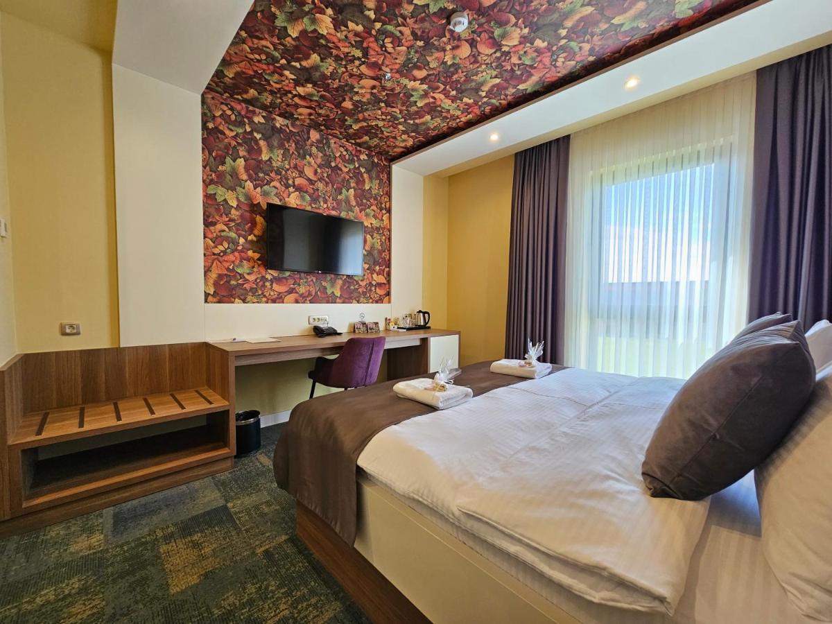 Hotel Etna Gracanica  المظهر الخارجي الصورة