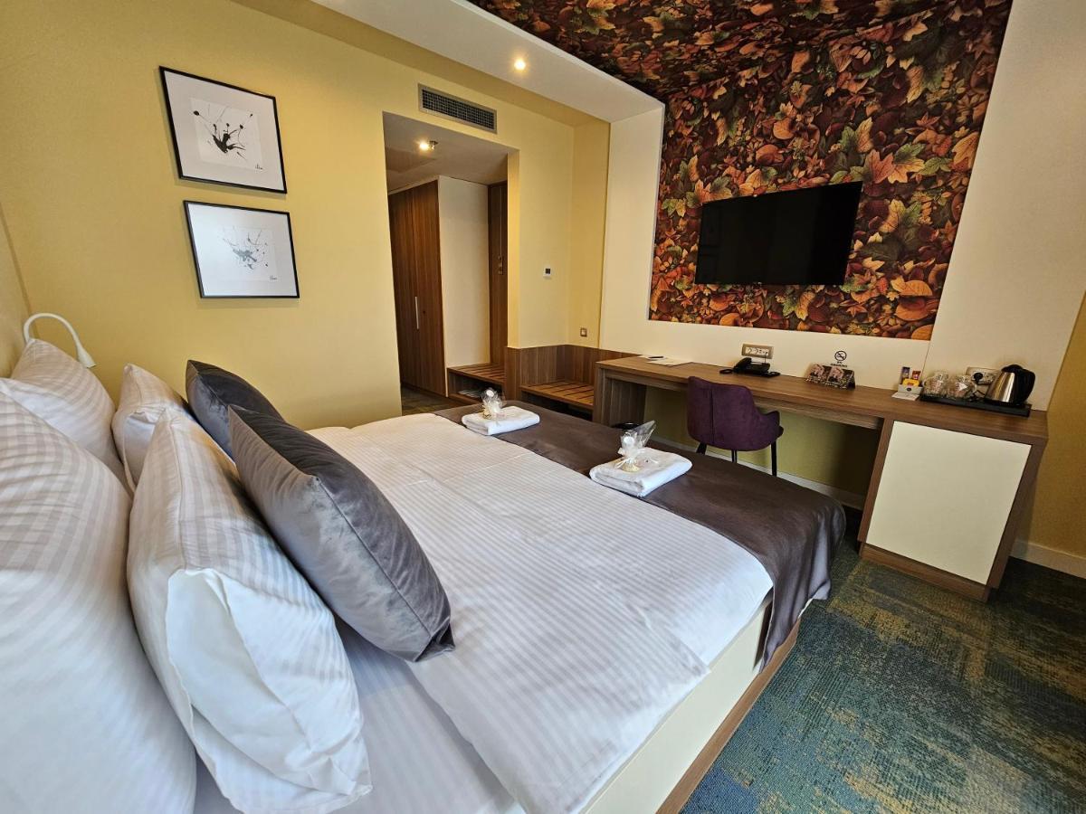 Hotel Etna Gracanica  المظهر الخارجي الصورة